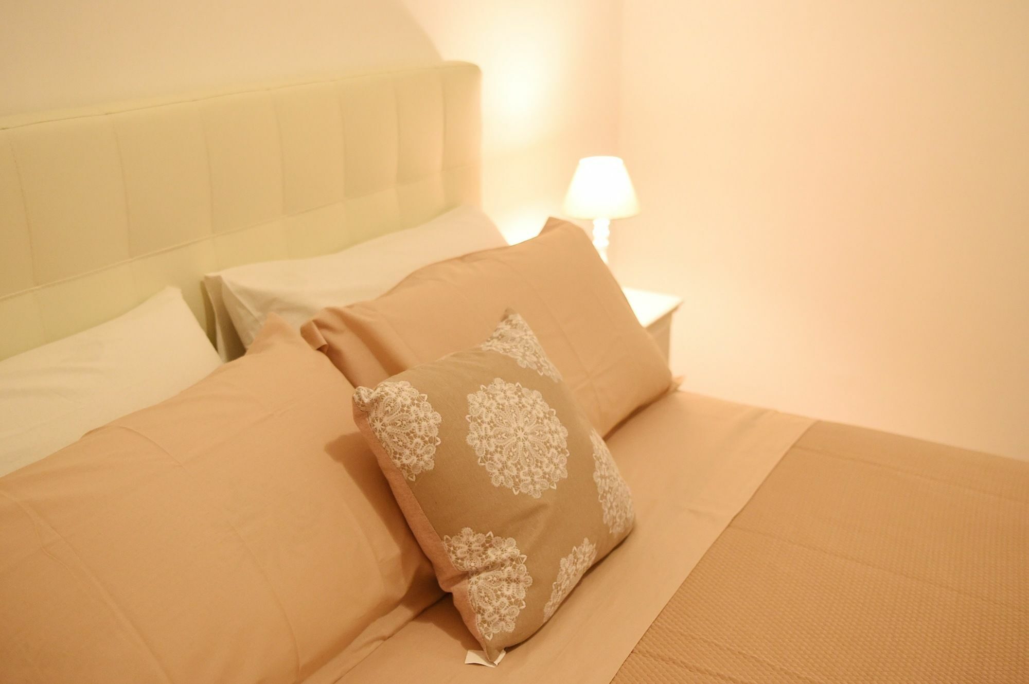 B&B Bonnes Suites Νάπολη Εξωτερικό φωτογραφία