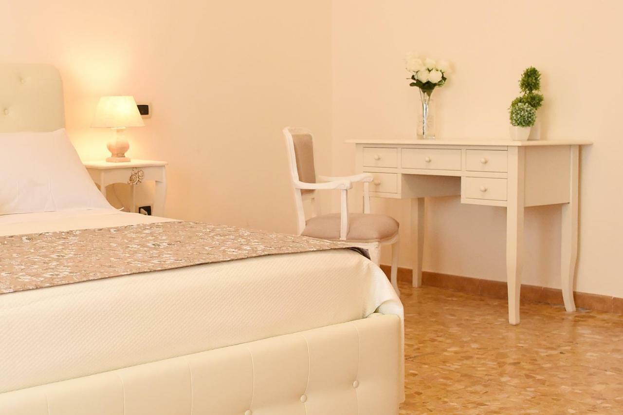 B&B Bonnes Suites Νάπολη Εξωτερικό φωτογραφία