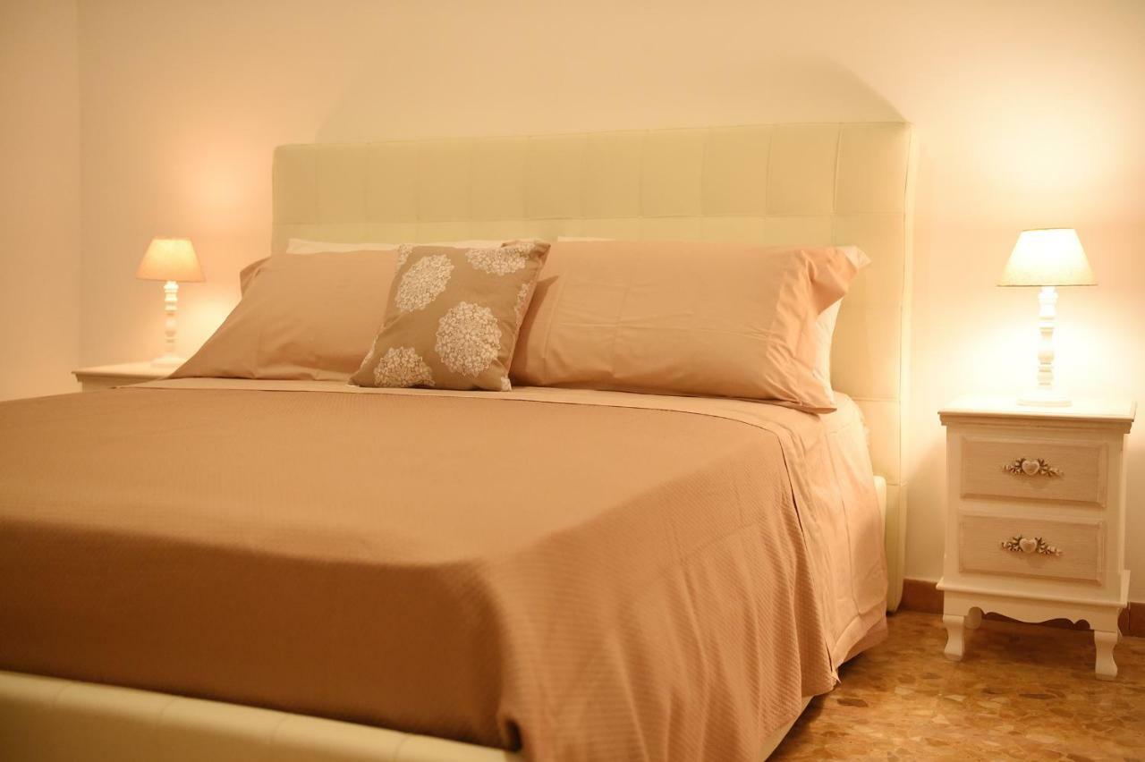 B&B Bonnes Suites Νάπολη Εξωτερικό φωτογραφία