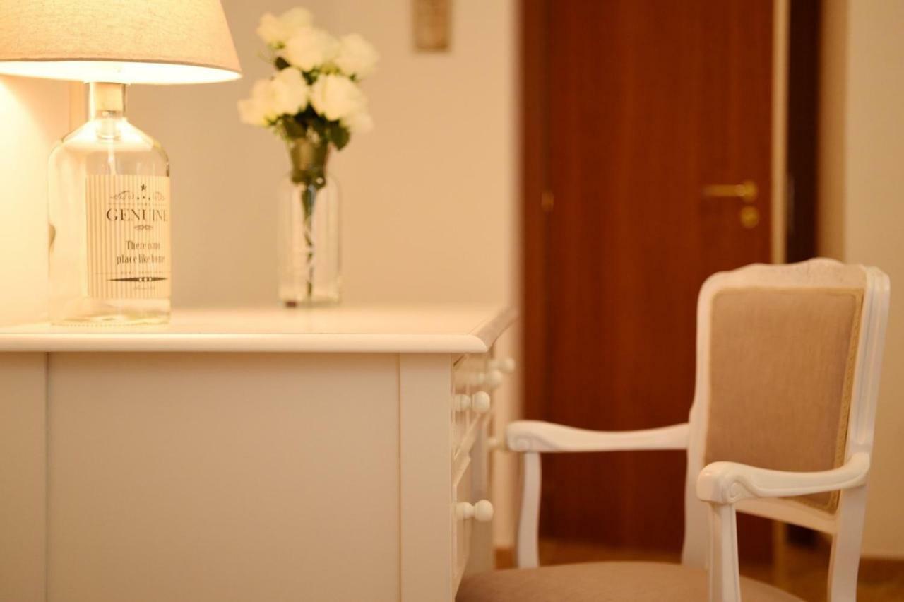 B&B Bonnes Suites Νάπολη Εξωτερικό φωτογραφία