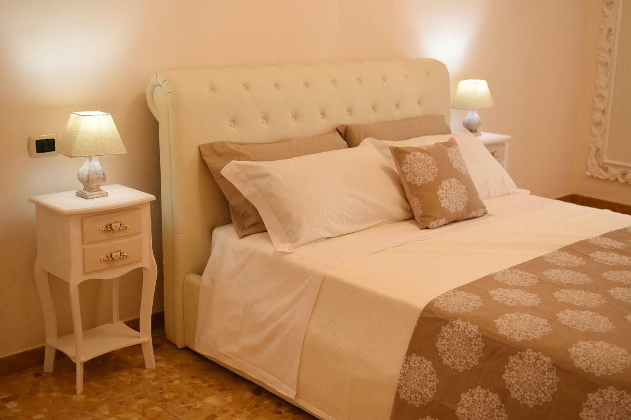 B&B Bonnes Suites Νάπολη Εξωτερικό φωτογραφία