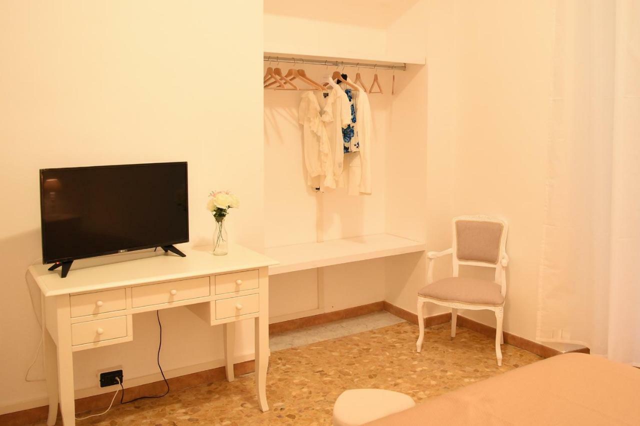 B&B Bonnes Suites Νάπολη Εξωτερικό φωτογραφία