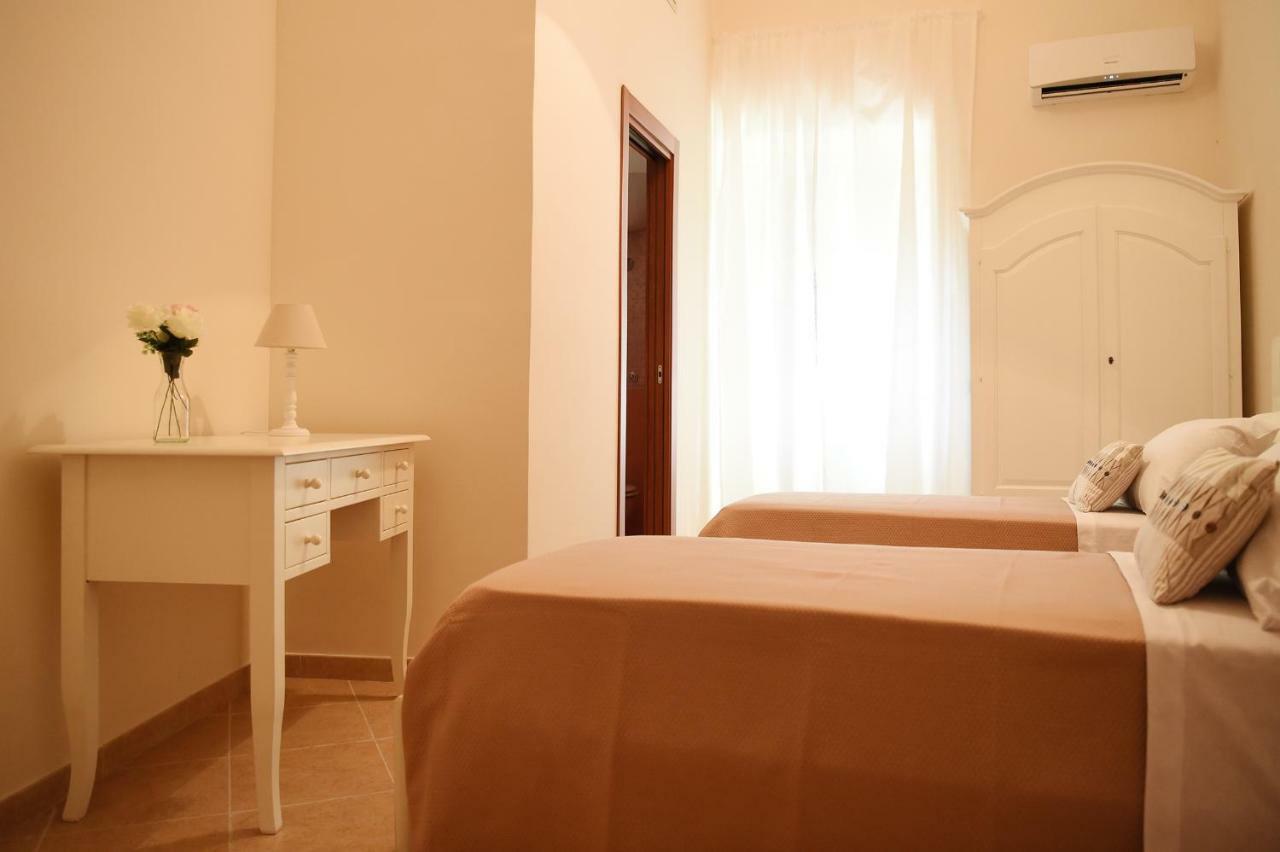 B&B Bonnes Suites Νάπολη Εξωτερικό φωτογραφία