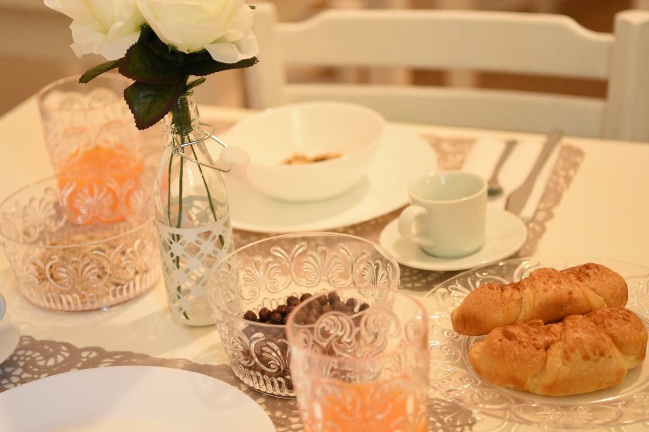 B&B Bonnes Suites Νάπολη Εξωτερικό φωτογραφία