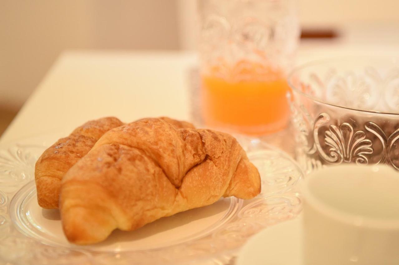 B&B Bonnes Suites Νάπολη Εξωτερικό φωτογραφία